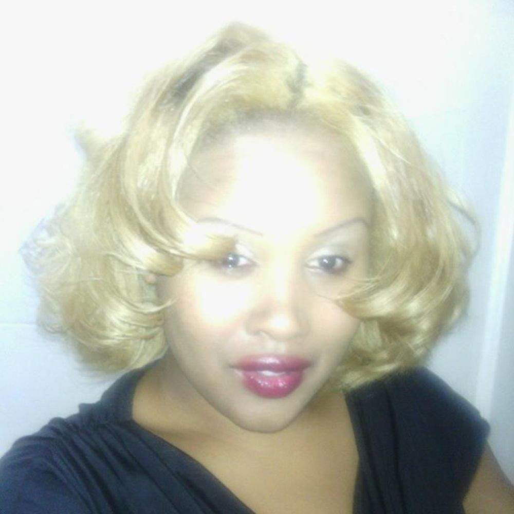 Meet your Posher, Lorena